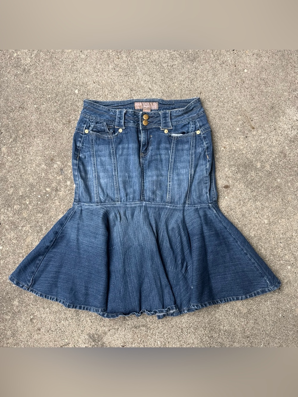 Y2K blue denim mermaid skirt with ruffled hem